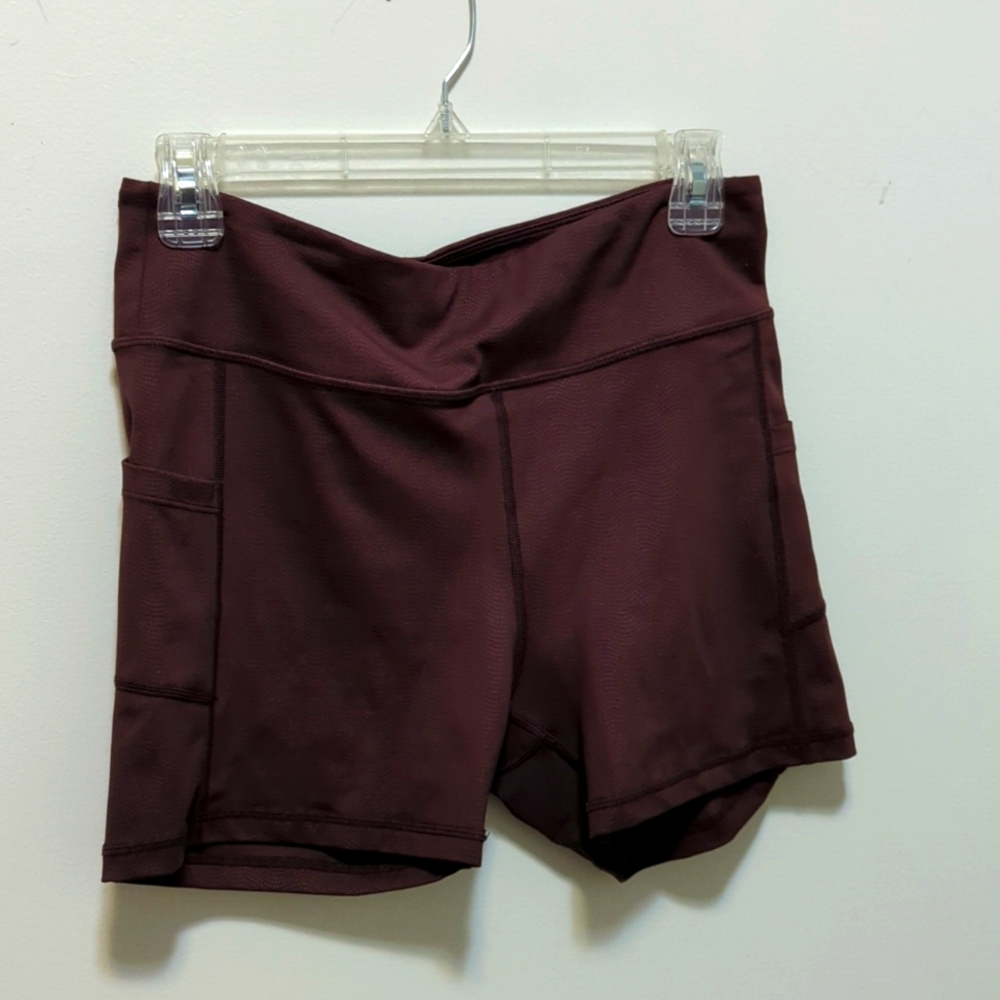 EUC Zyia Light N Tight Fig Shorts